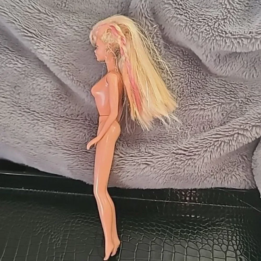 Vintage Mattel 1996 Splash n Color Barbie Blonde Pink Braided Hair Indonesia